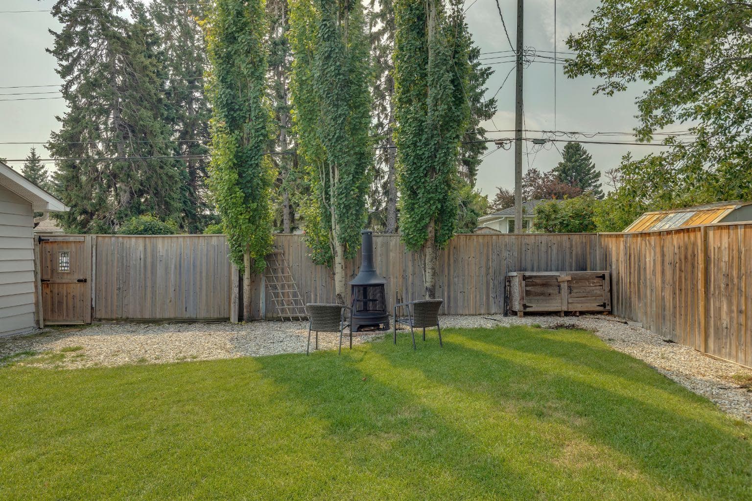 4927 10 Avenue SW