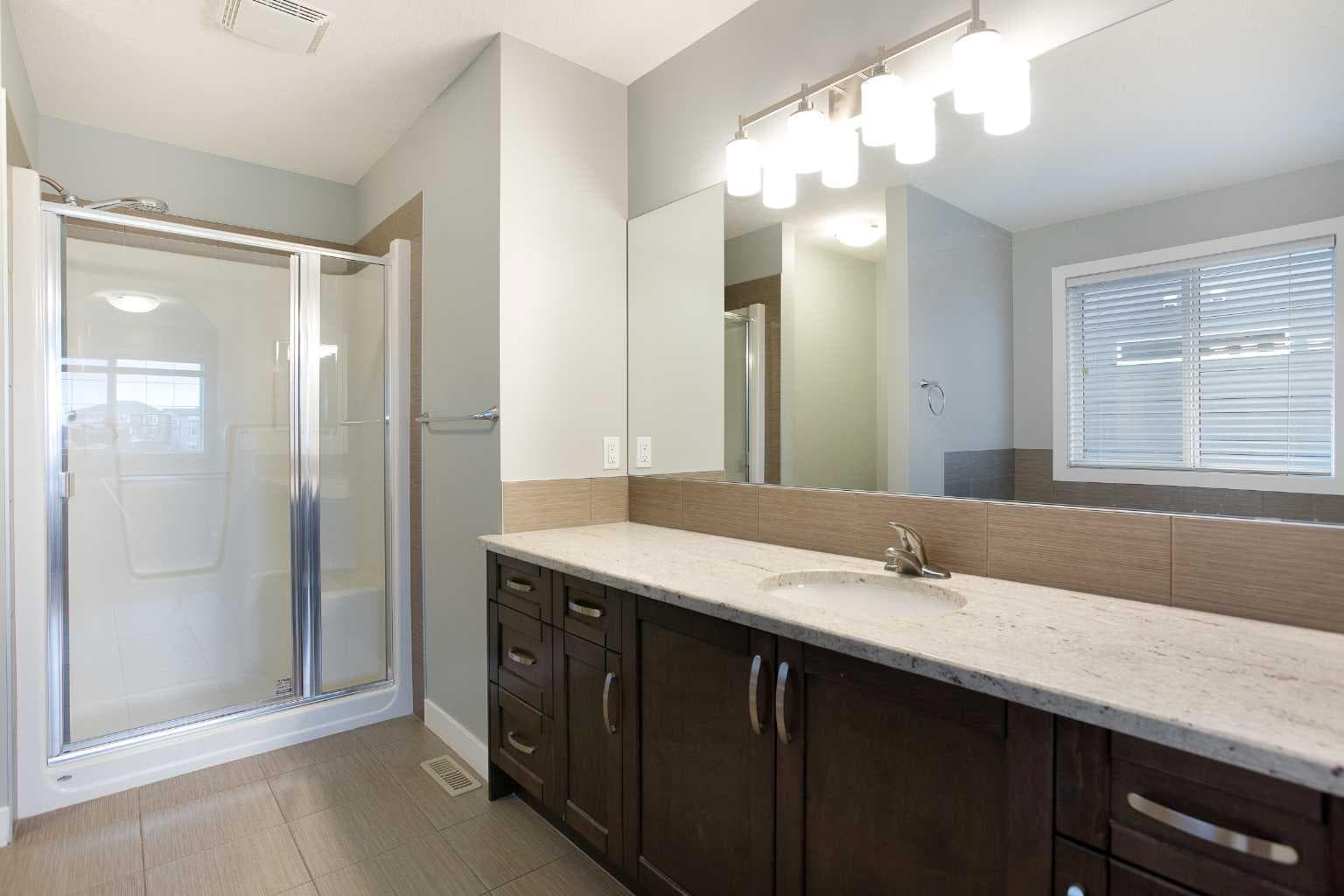 136 Rainbow Falls Glen 