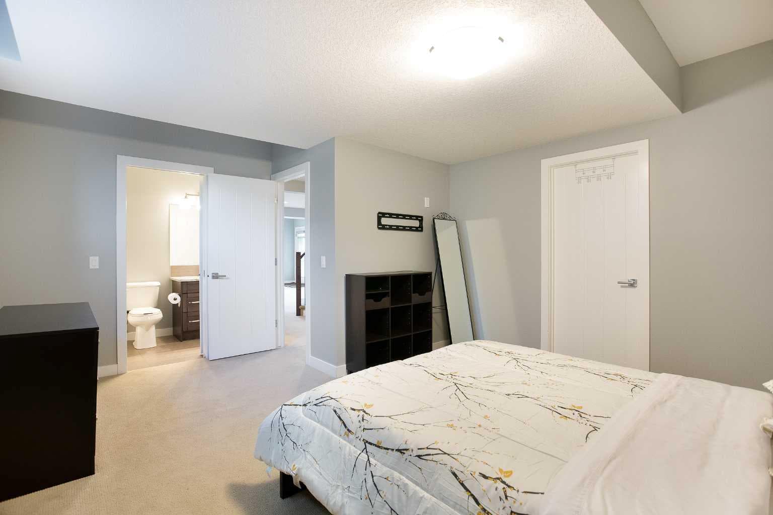 136 Rainbow Falls Glen 