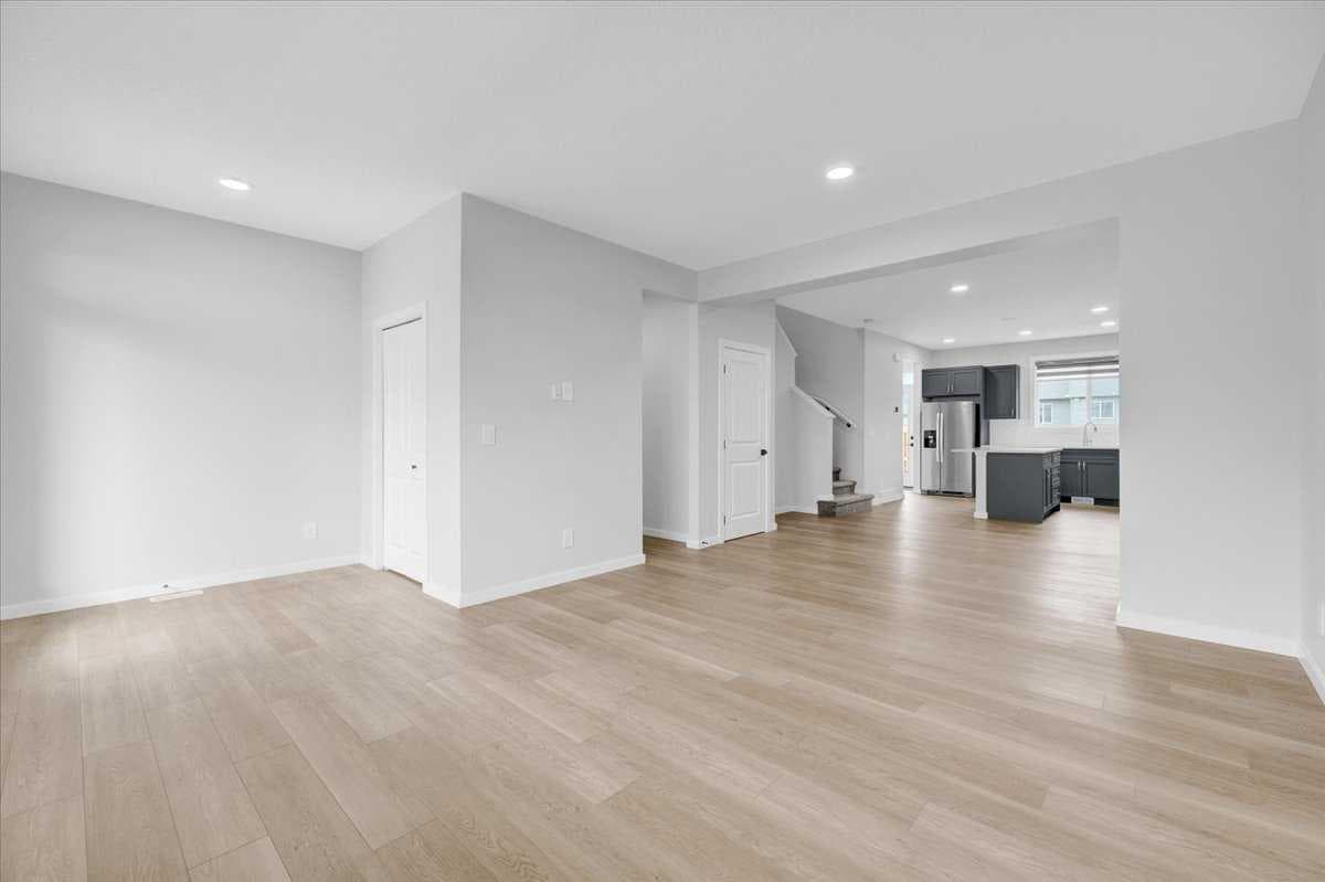 112 Langwell Common SE