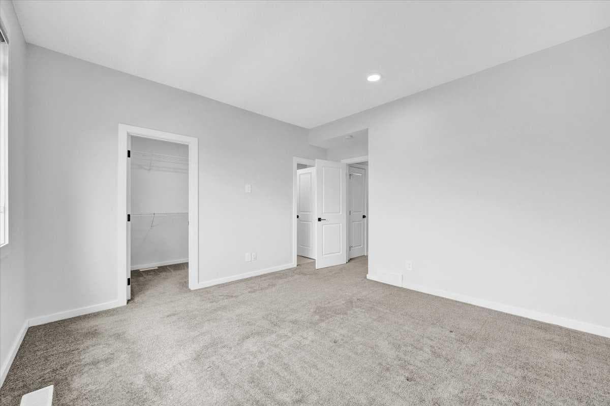 112 Langwell Common SE