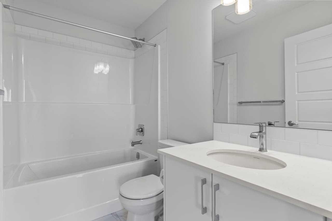 30 Evanscrest Manor NW