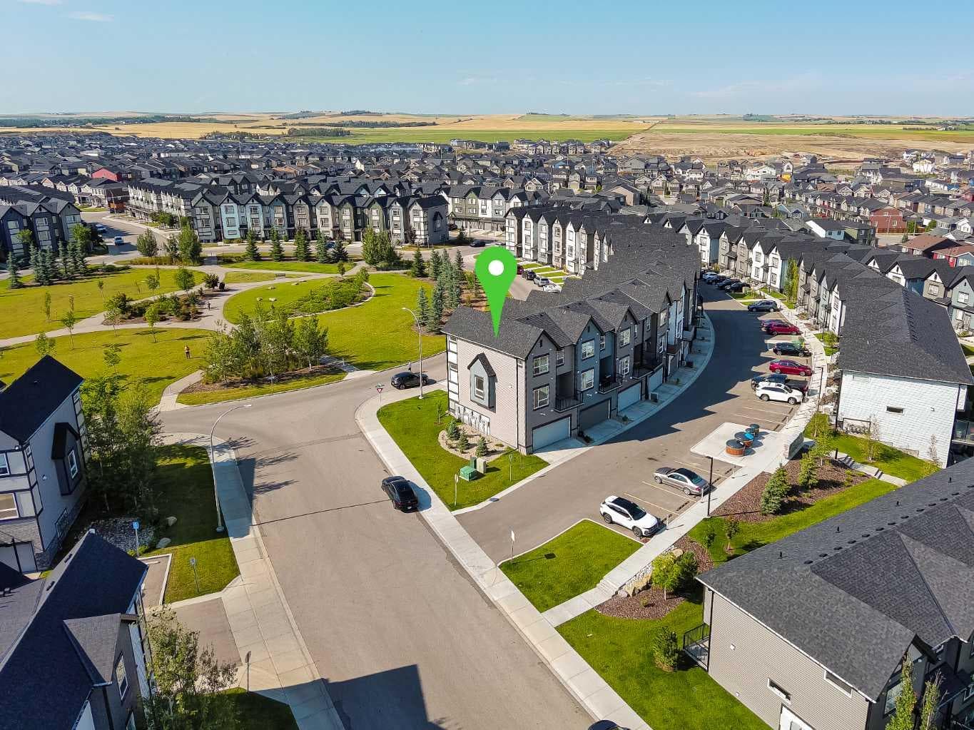30 Evanscrest Manor NW