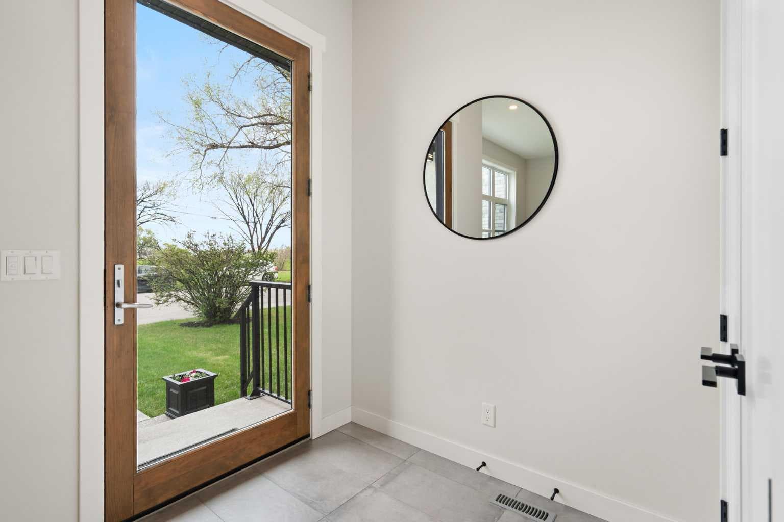1141 Renfrew Drive NE