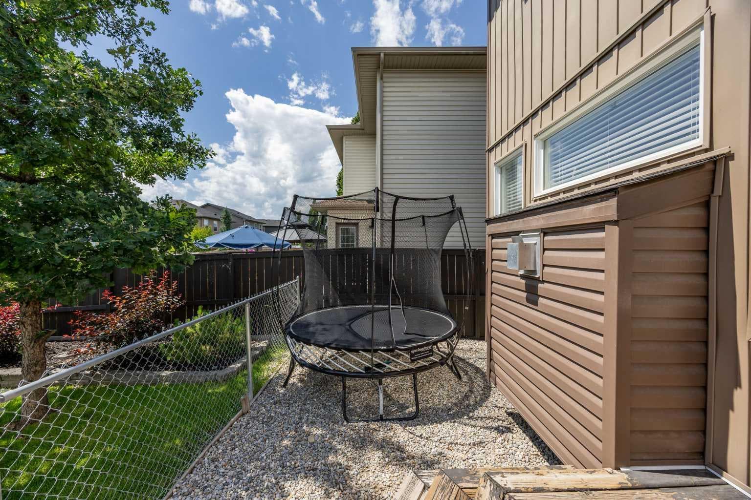 164 Silverado Range Close SW