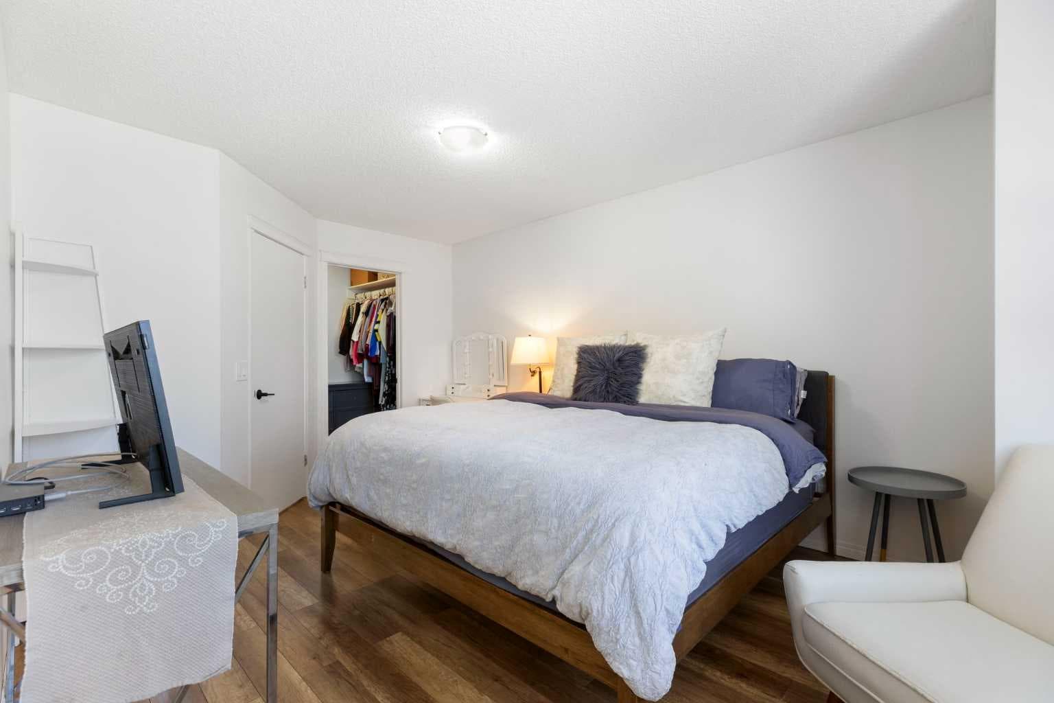 17 Auburn Bay View SE