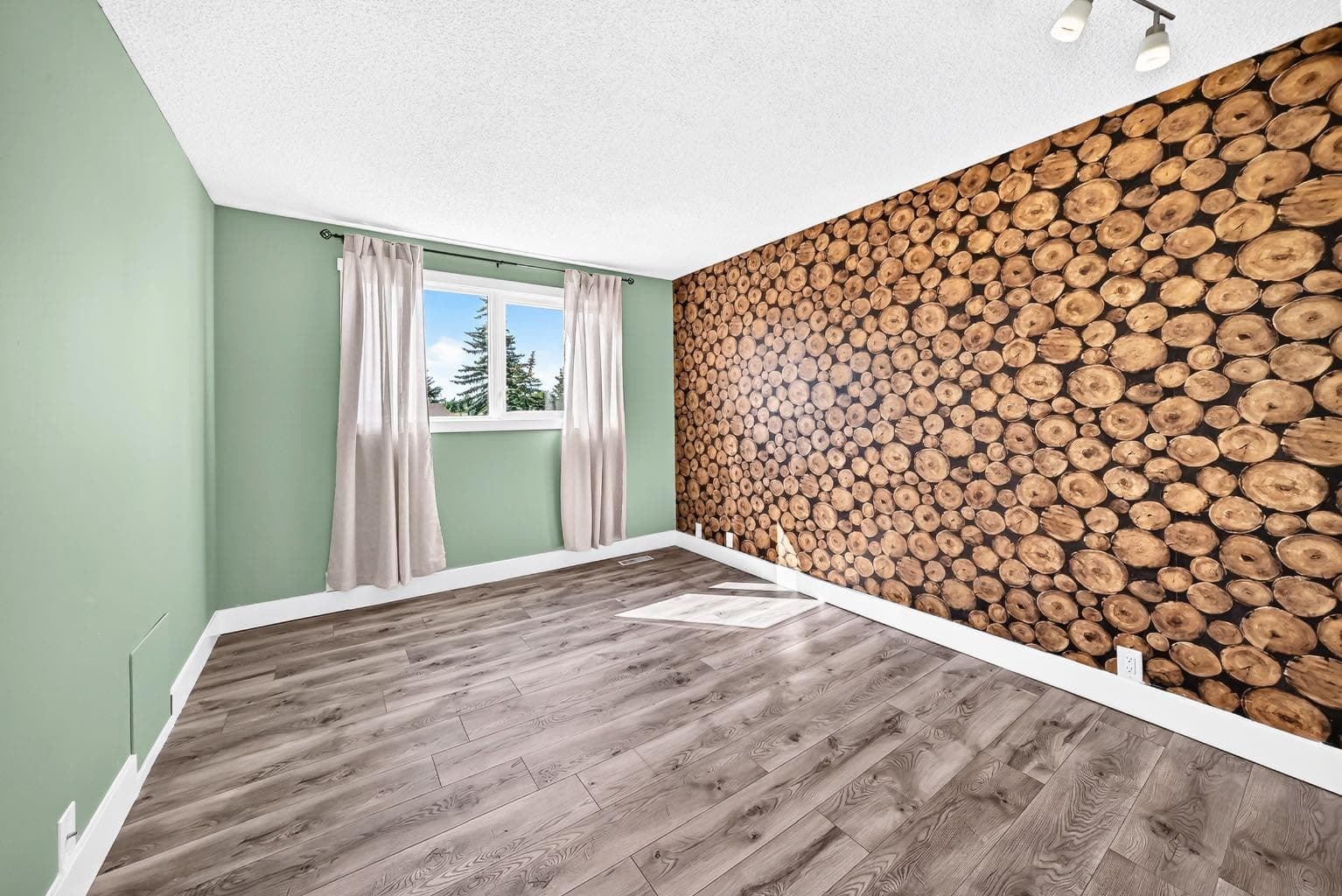 123 Glenhill Drive 