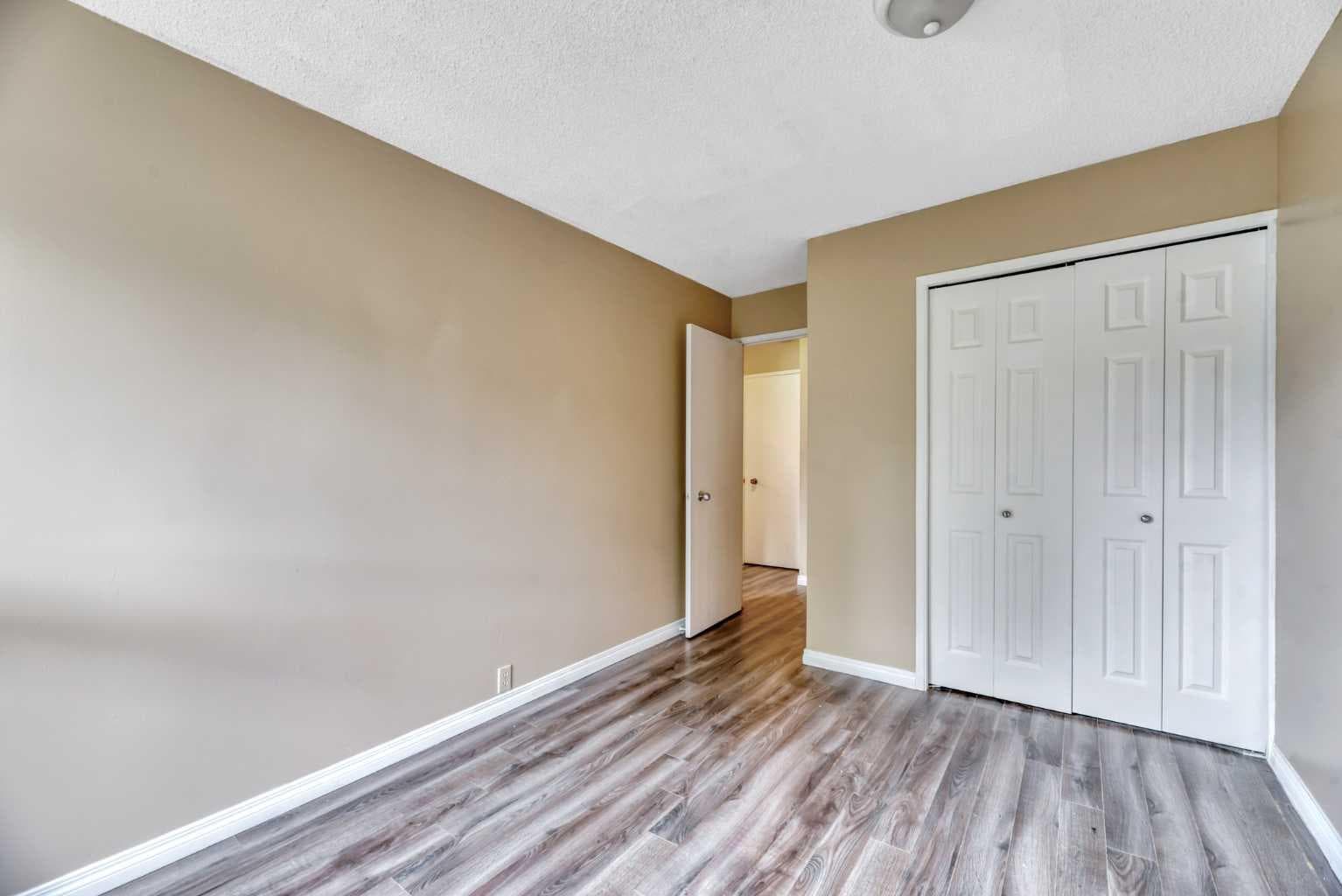 111, 10120 Brookpark Boulevard SW