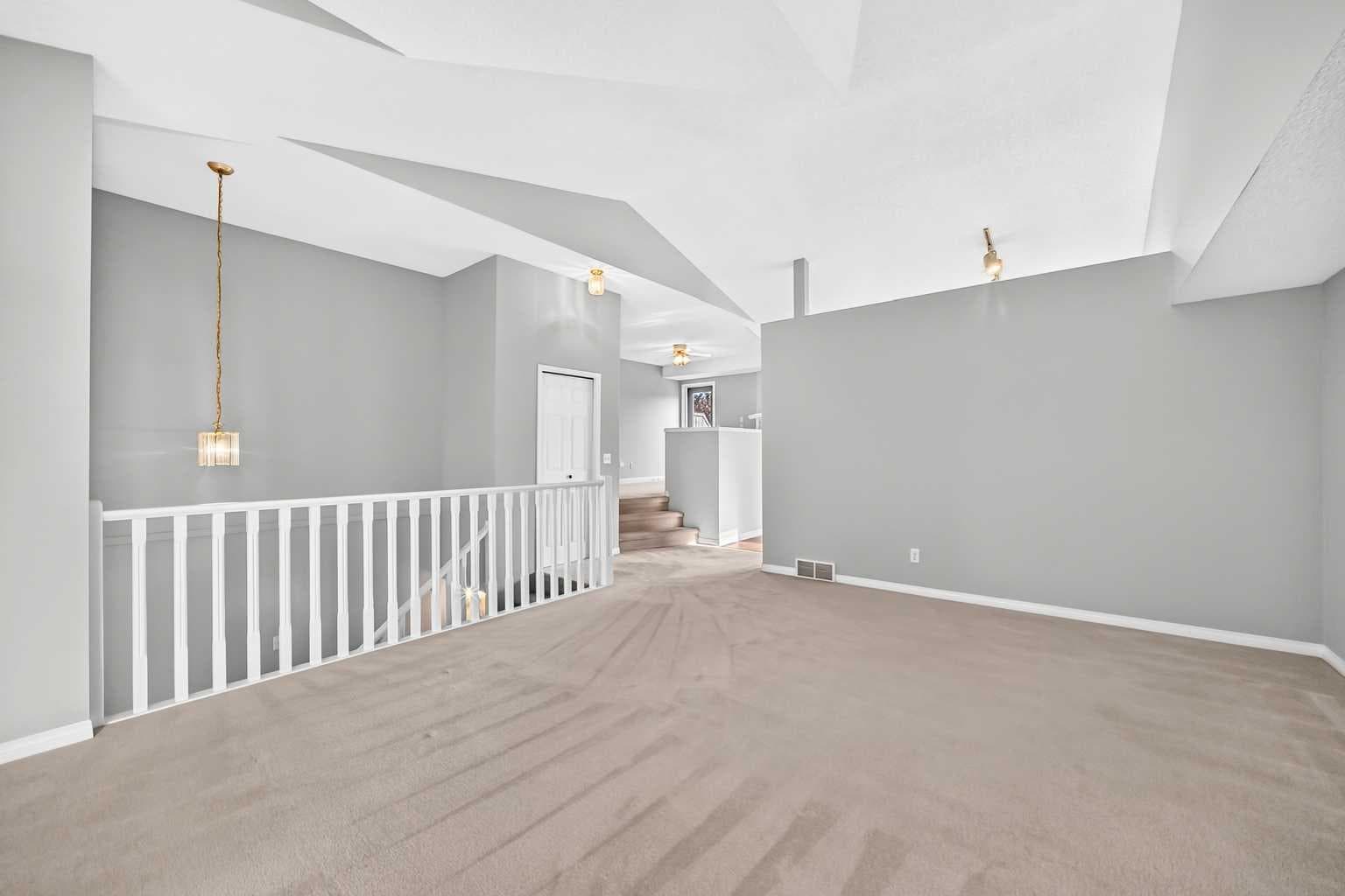 23 Sunlake Gardens SE