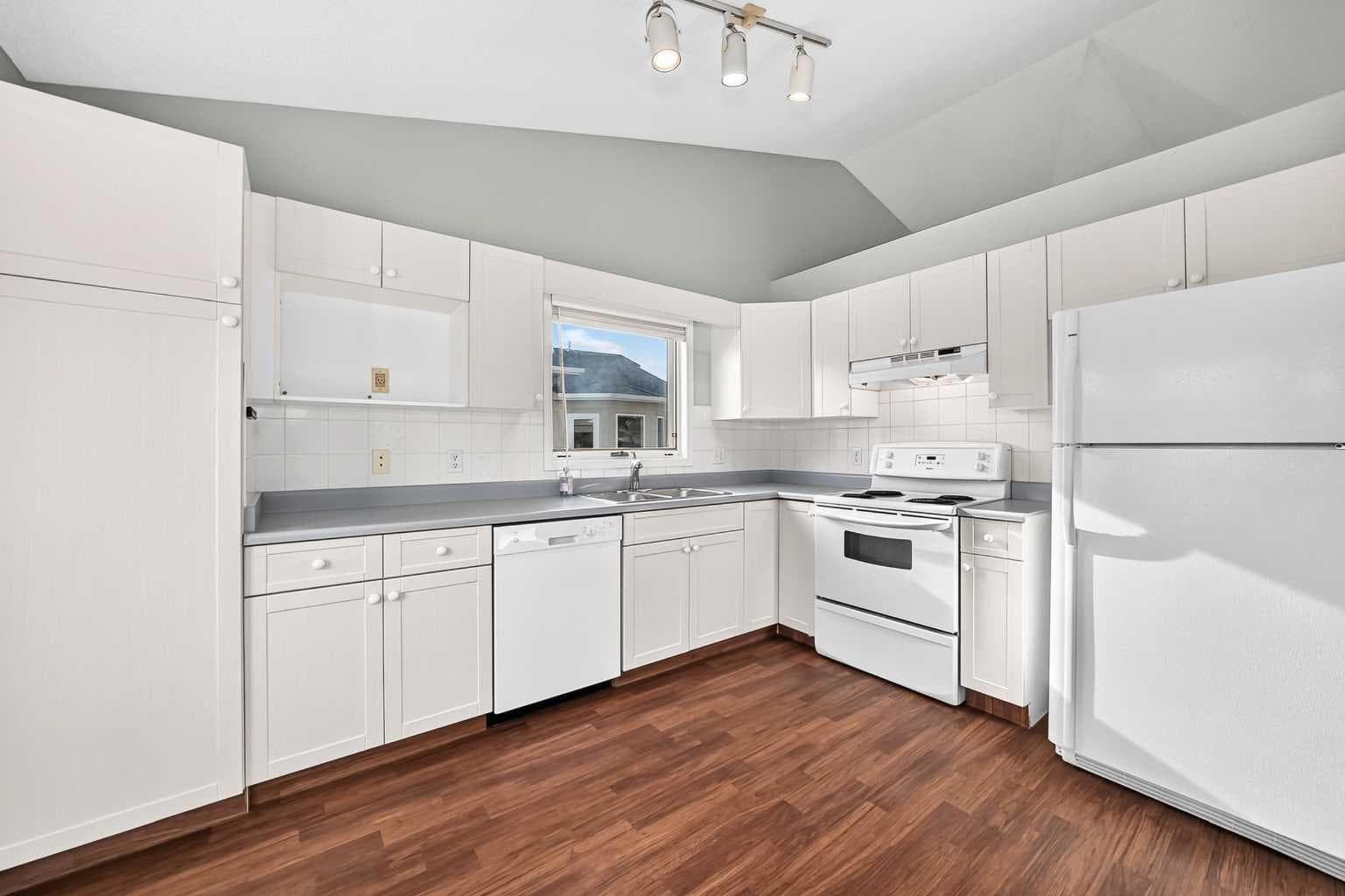 23 Sunlake Gardens SE