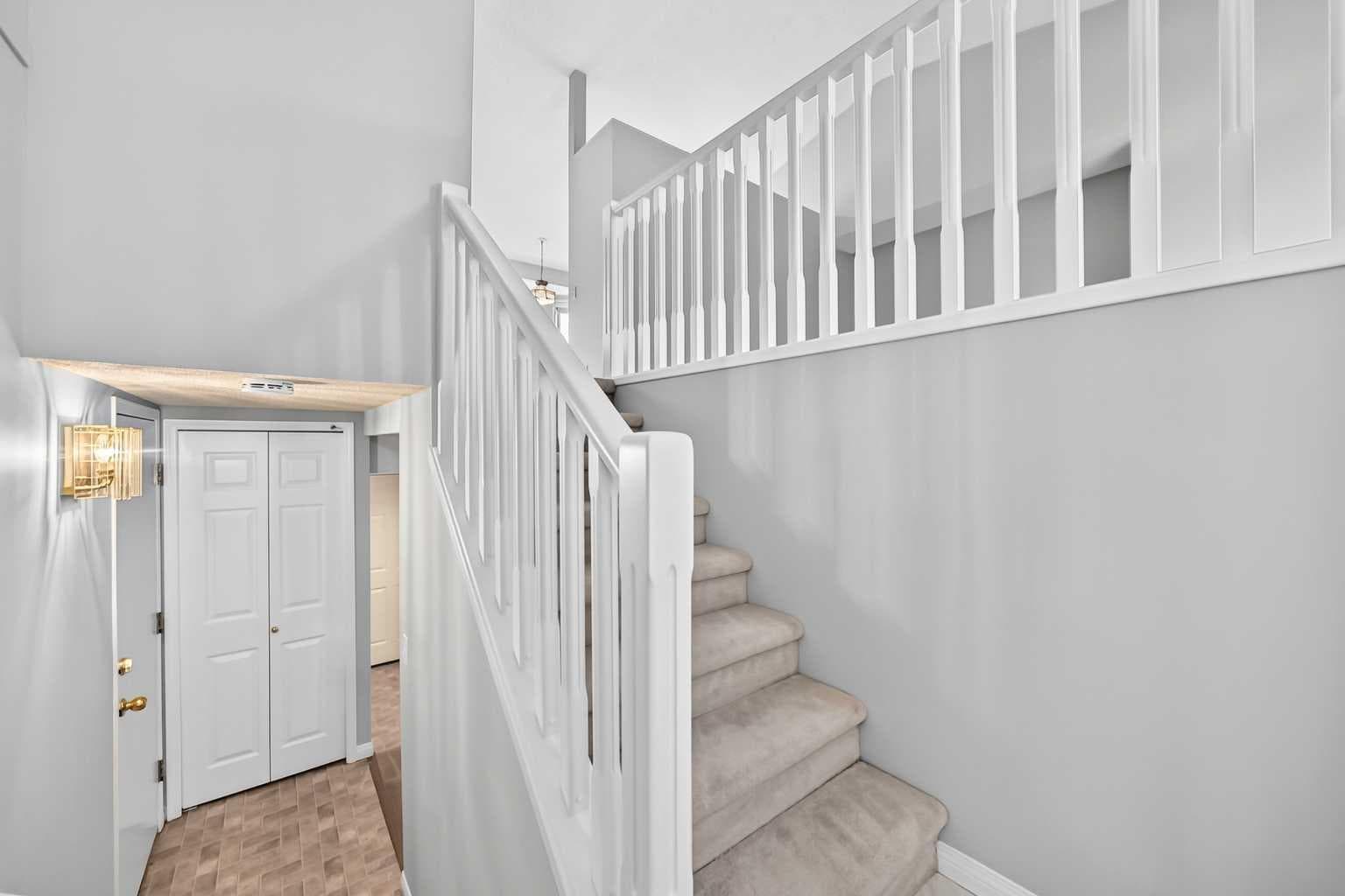23 Sunlake Gardens SE