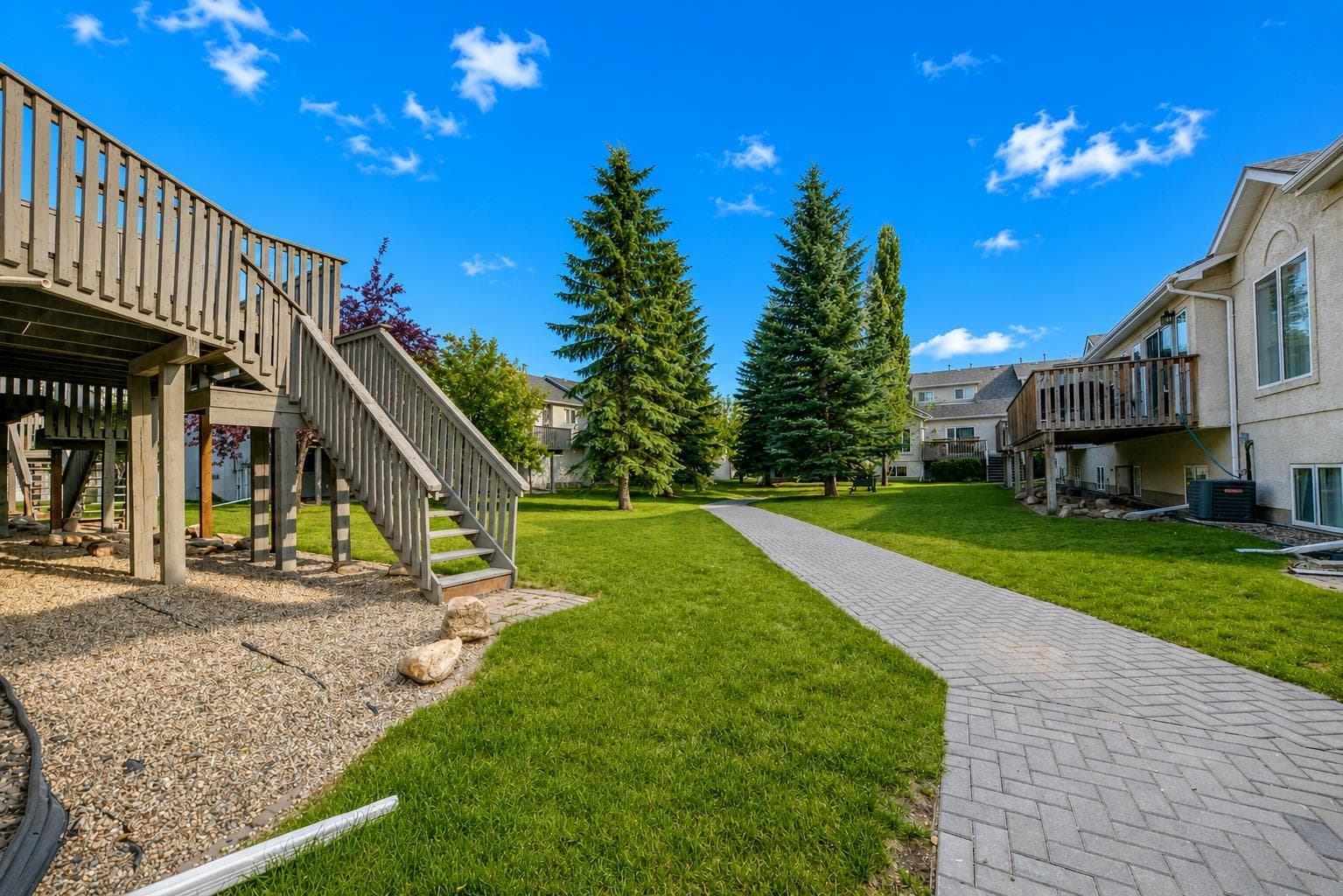23 Sunlake Gardens SE