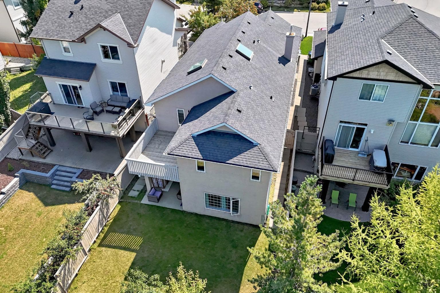 13 Cresthaven Way SW