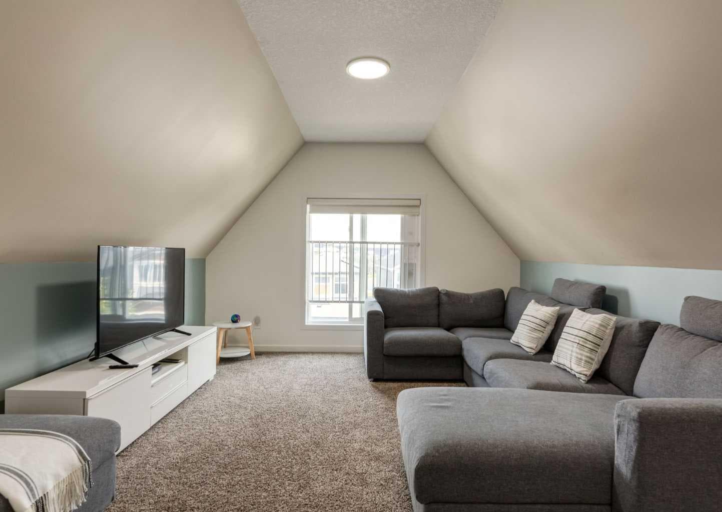 71 Seton Gardens SE
