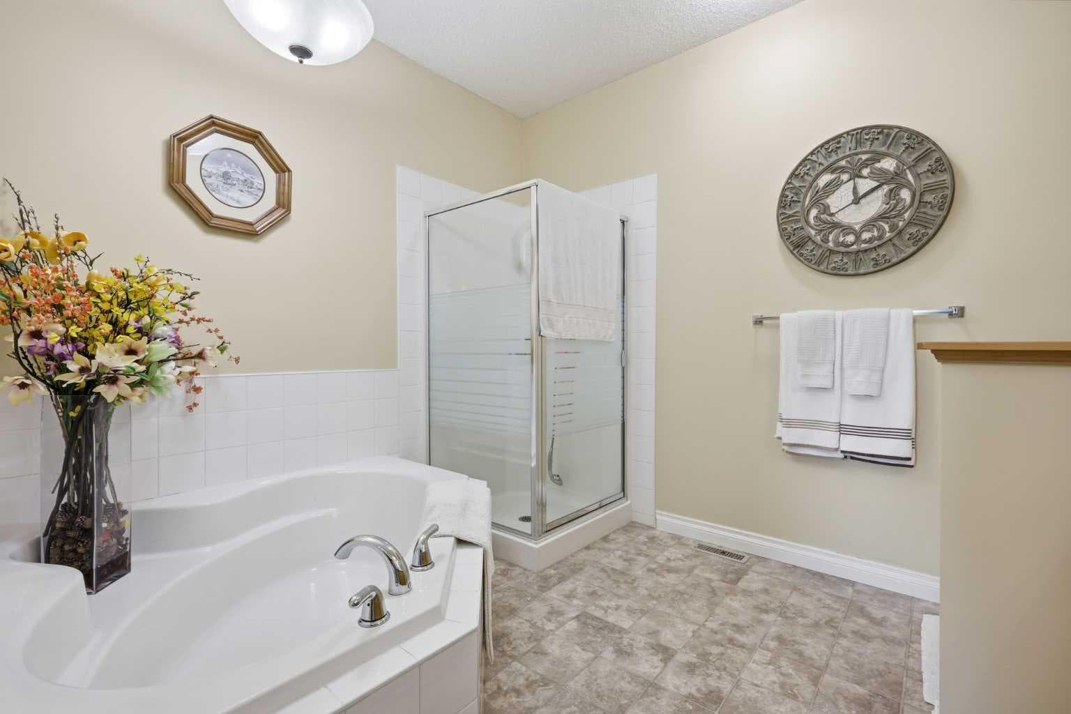112, 1000 Glenhaven Way 