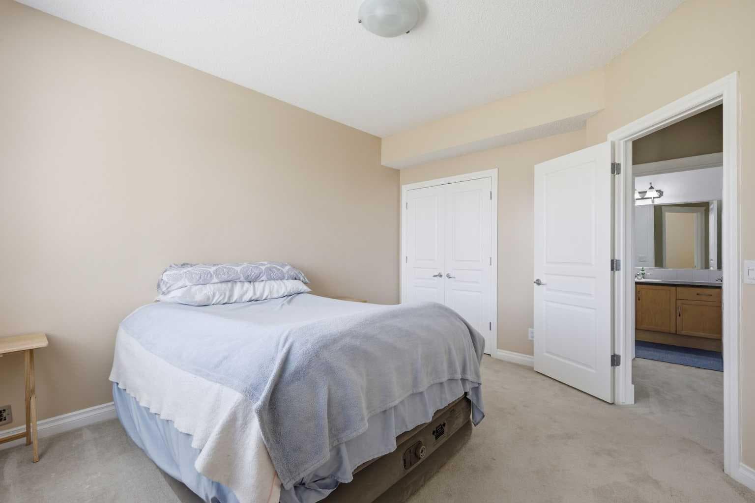 112, 1000 Glenhaven Way 