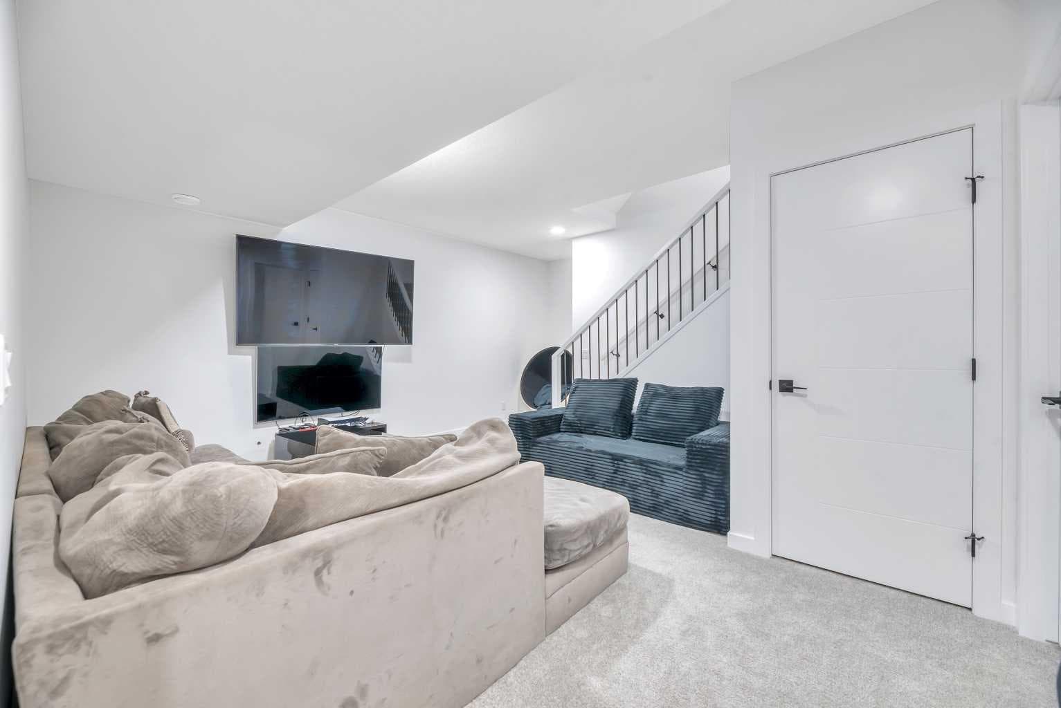 47 Legacy Glen Heights SE