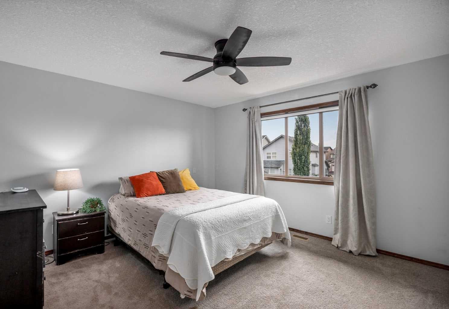 262 Chaparral Valley Drive SE