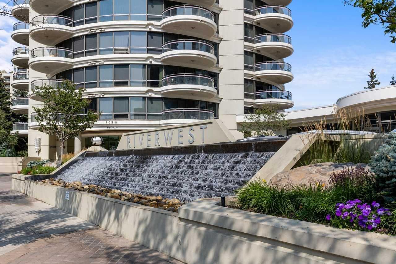102, 1088 6 Avenue SW