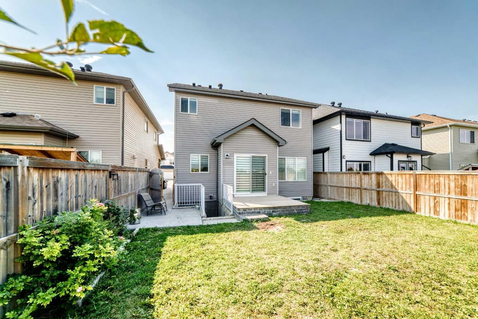 71 Martha's Meadow Close NE