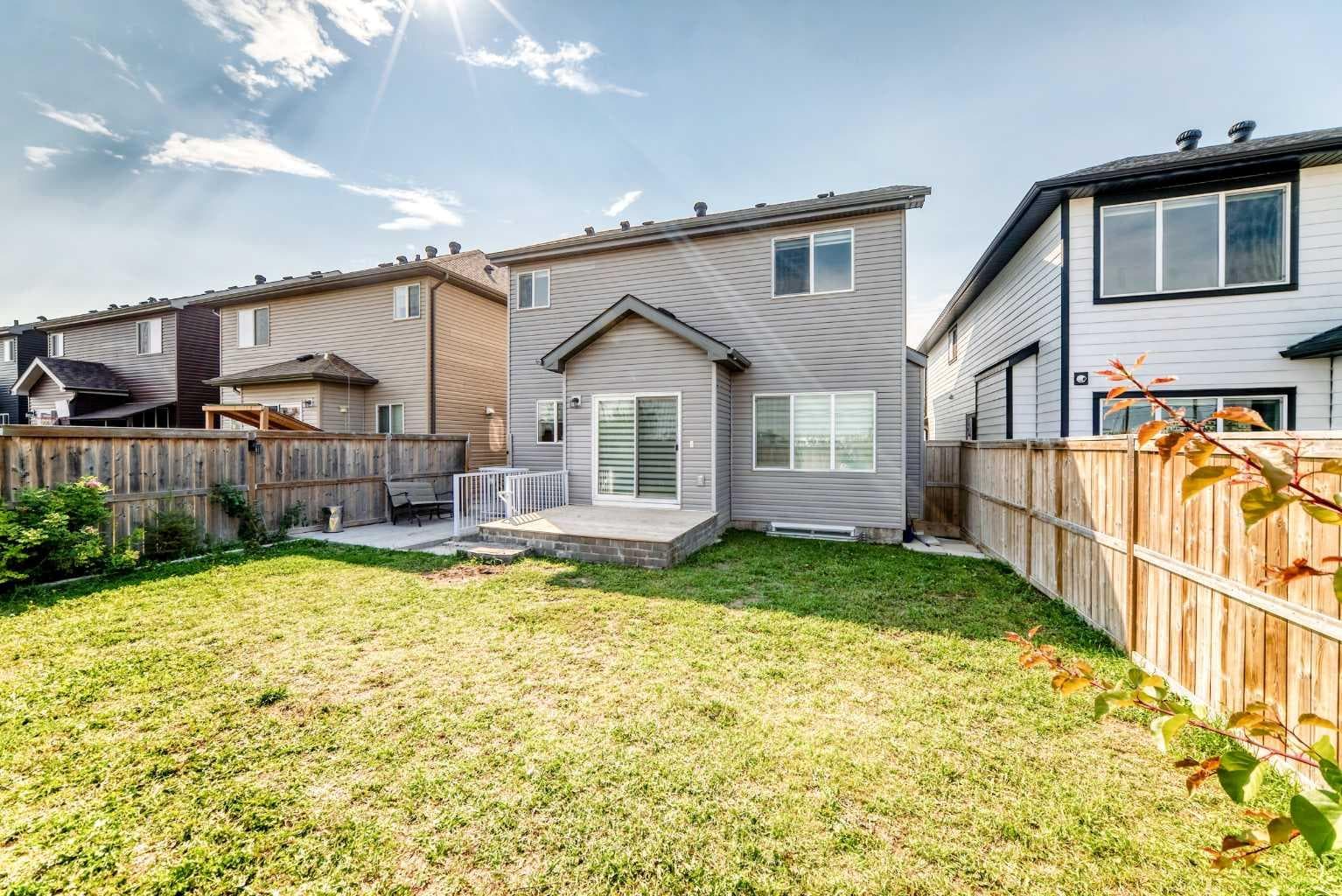 71 Martha's Meadow Close NE