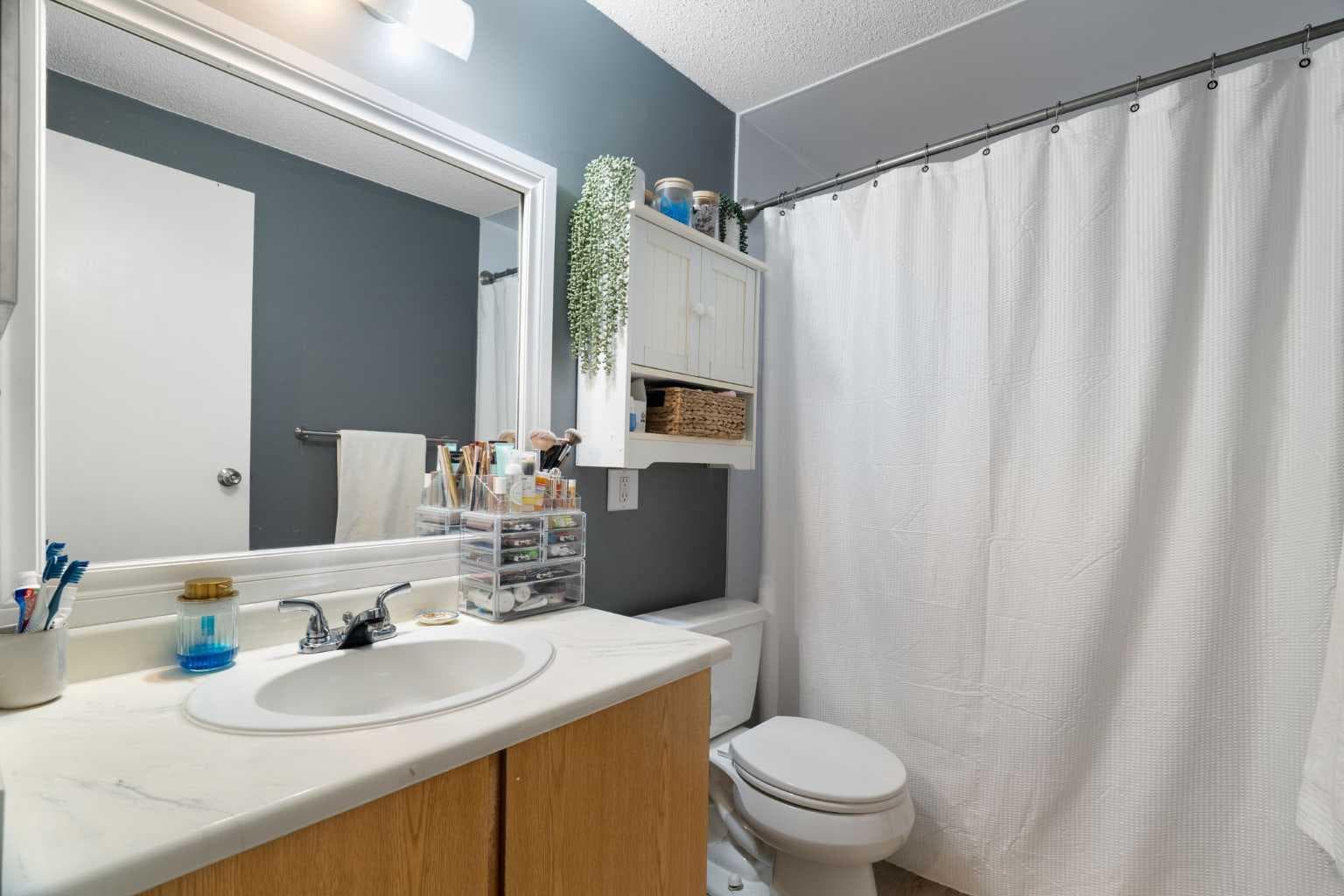 321 Queenston Heights SE