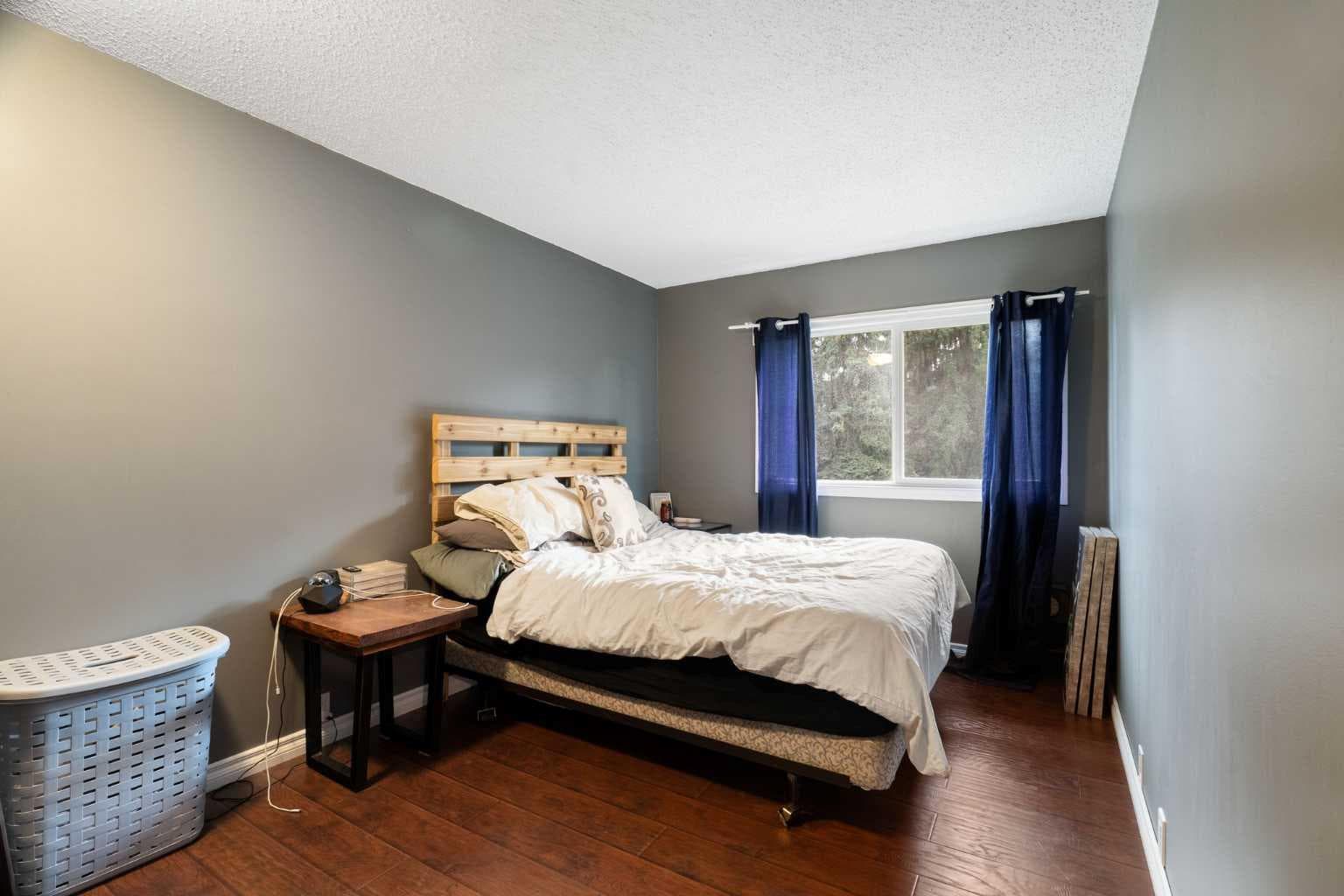 321 Queenston Heights SE