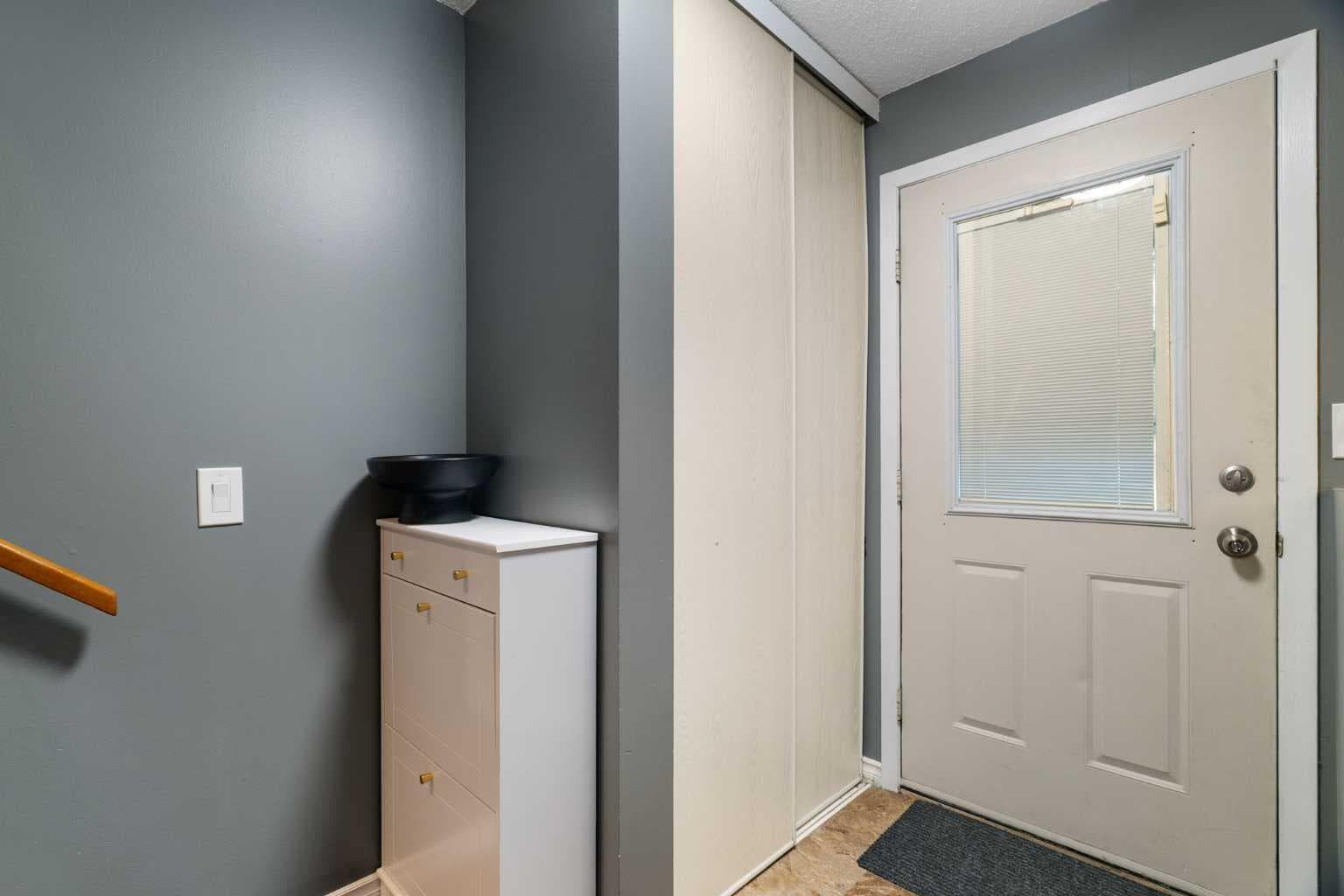 321 Queenston Heights SE