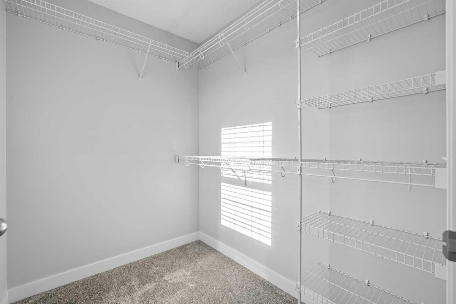 352 Sagewood Park SW