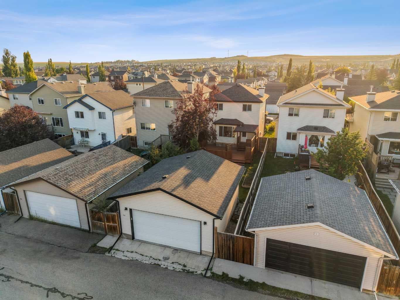 352 Sagewood Park SW