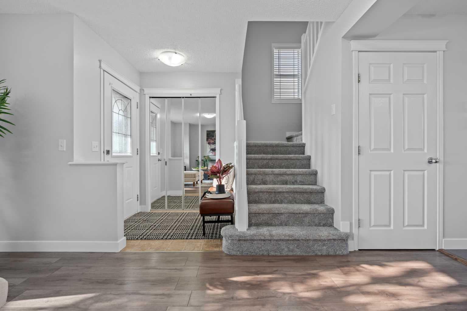 352 Sagewood Park SW