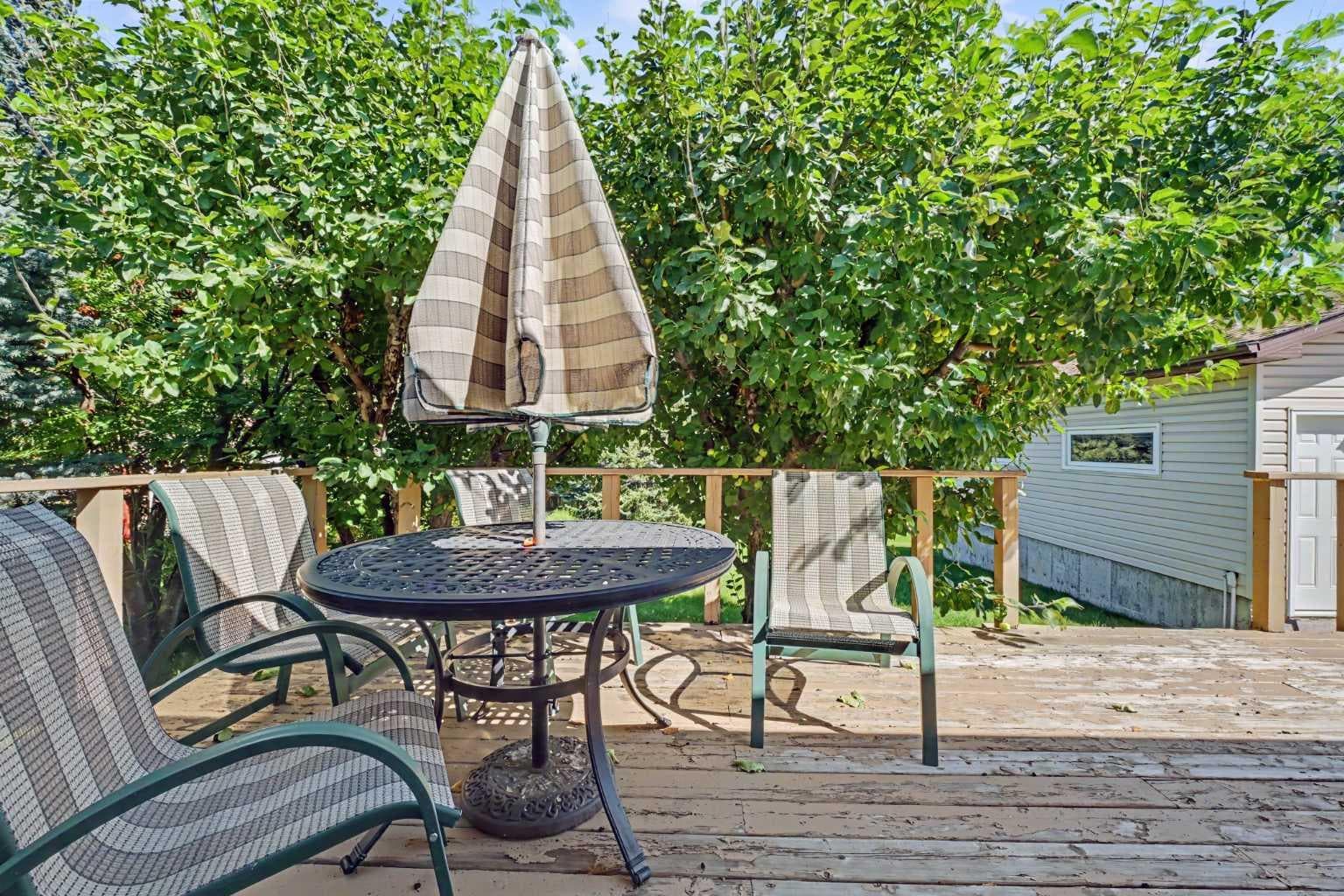 231 Cedarille Green SW