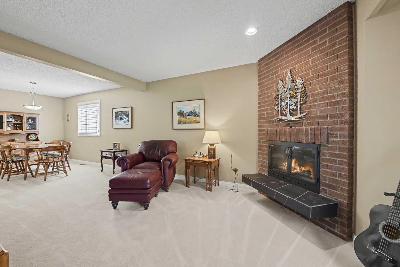 231 Cedarille Green SW