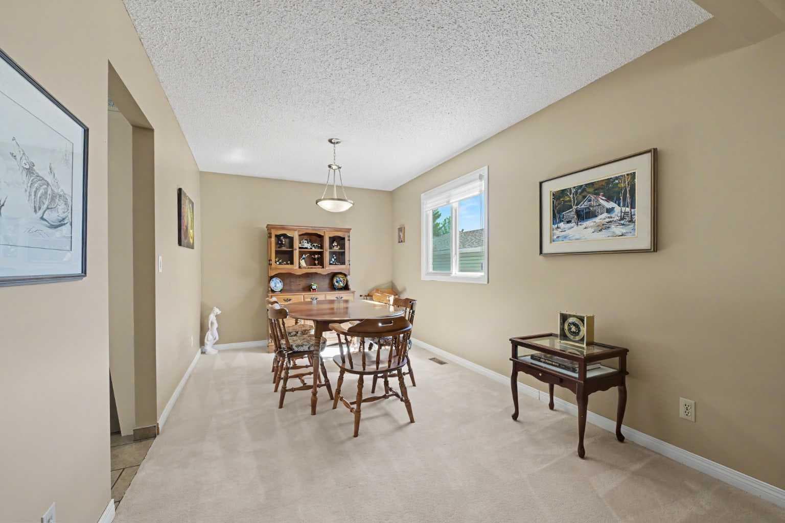 231 Cedarille Green SW