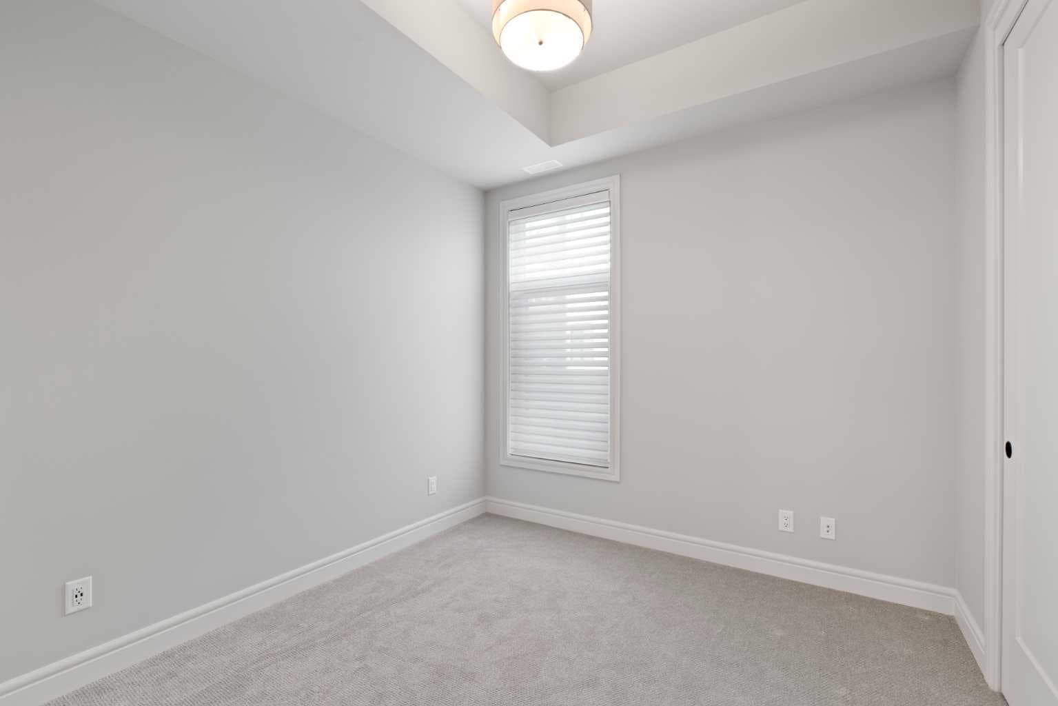 203, 275 Lebel Crescent NW