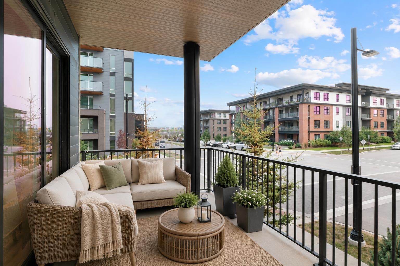 203, 275 Lebel Crescent NW