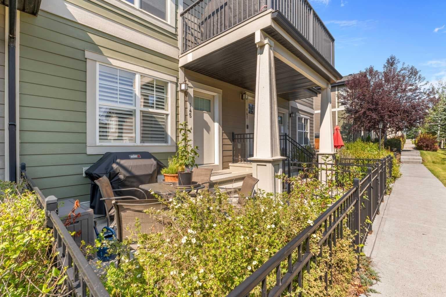 145 Cranford Walk SE