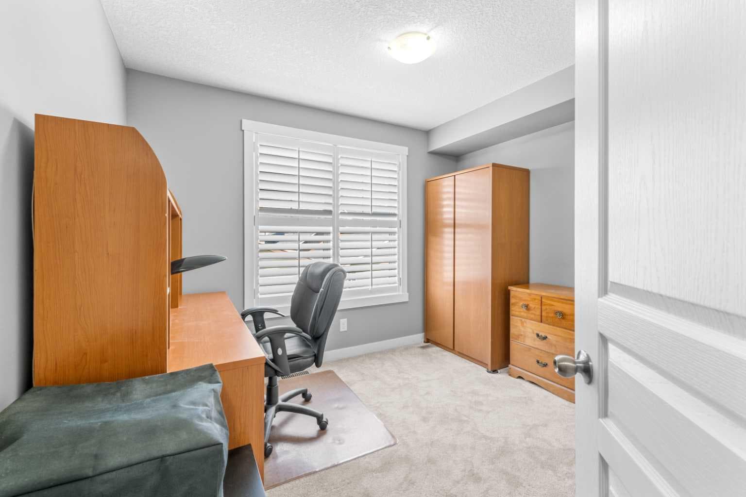 145 Cranford Walk SE