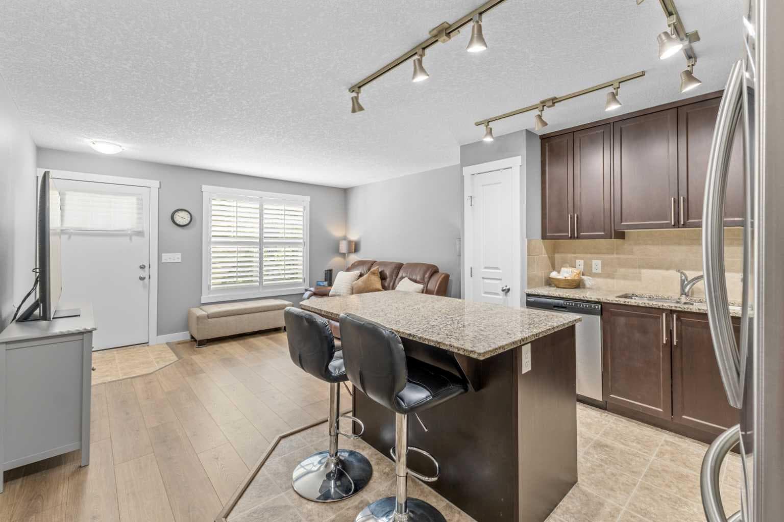 145 Cranford Walk SE
