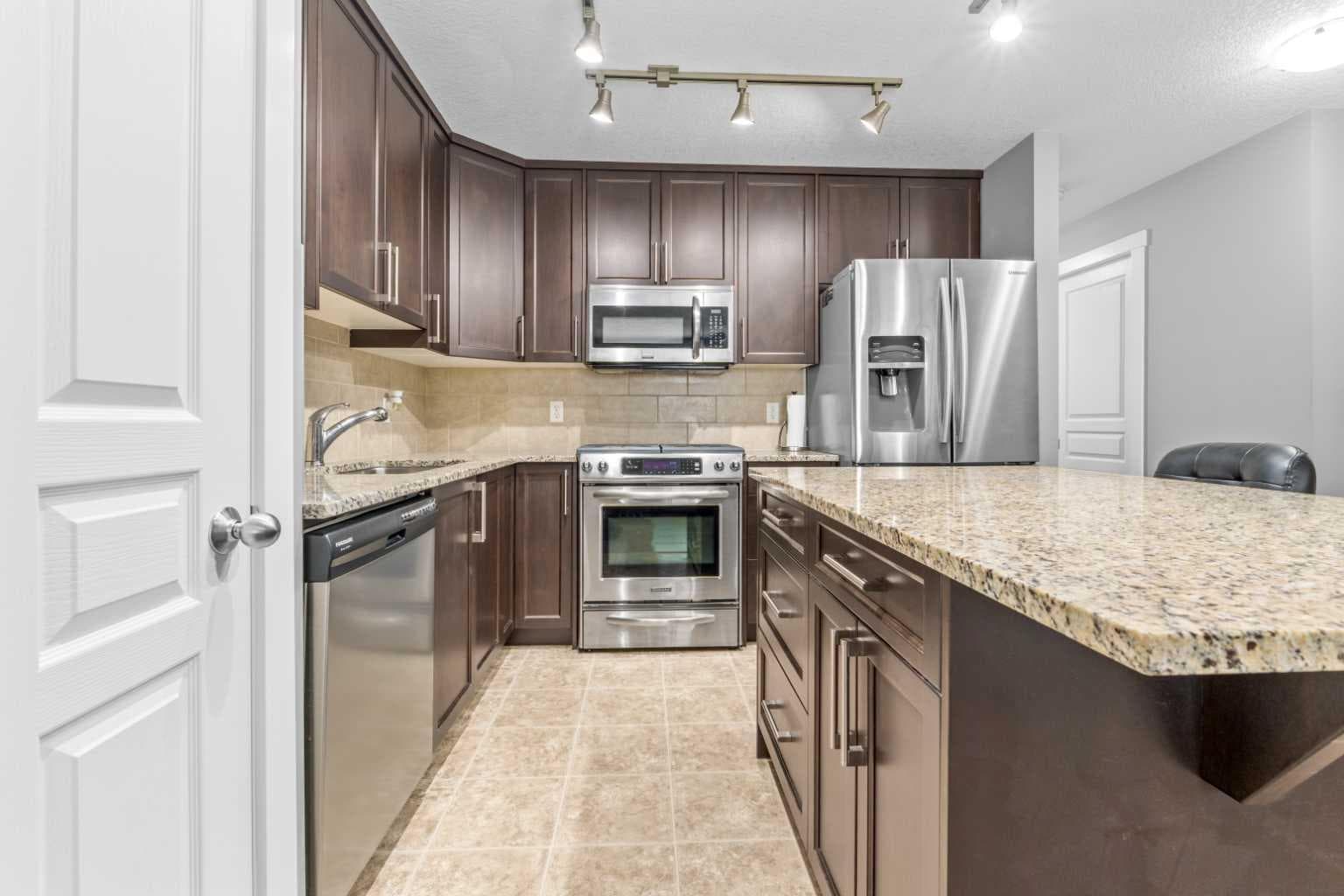 145 Cranford Walk SE