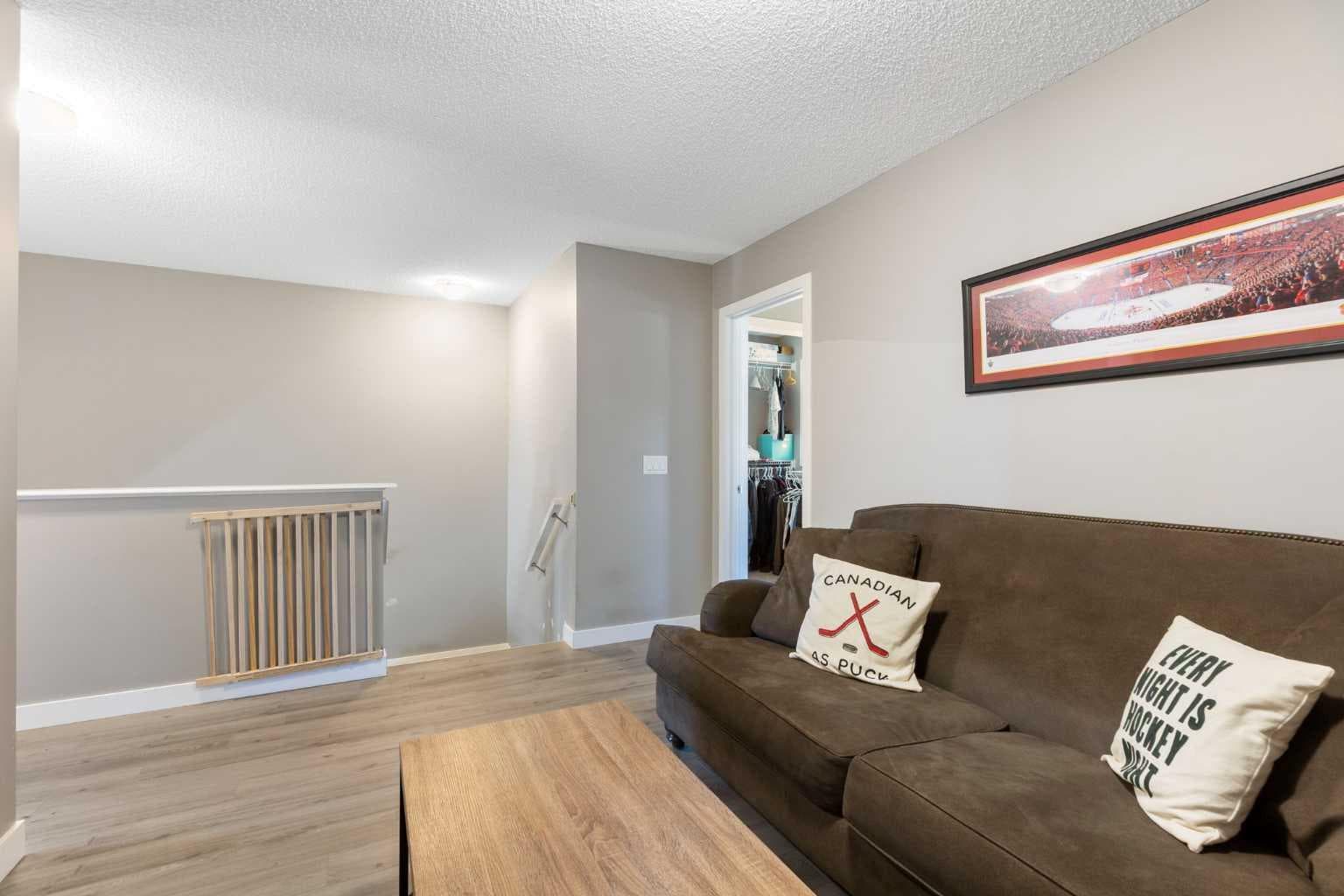 69 Chaparral Valley Crescent SE