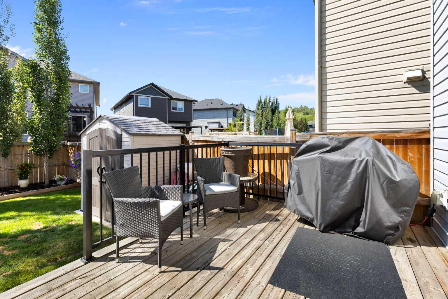 69 Chaparral Valley Crescent SE