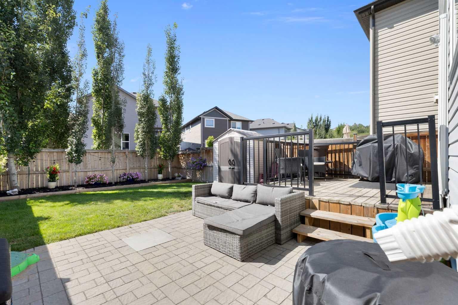 69 Chaparral Valley Crescent SE