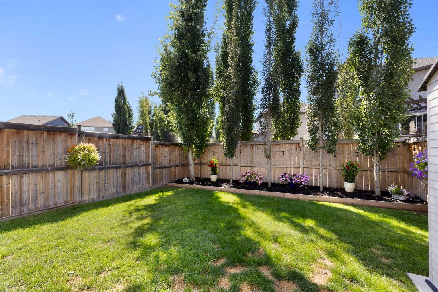 69 Chaparral Valley Crescent SE