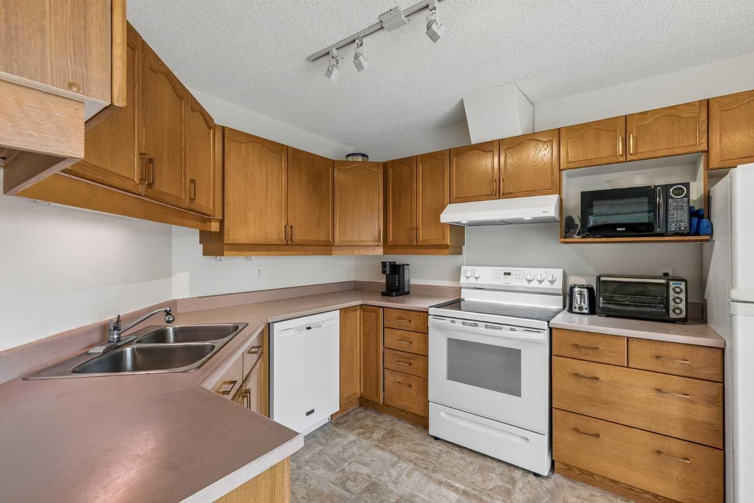 1203, 1203 Sienna Park Green SW