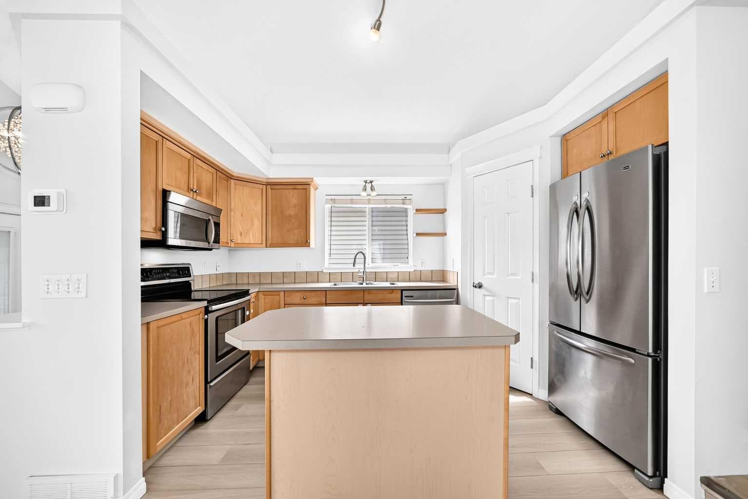 352 Copperfield Gardens SE