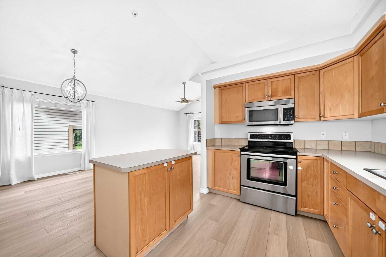 352 Copperfield Gardens SE