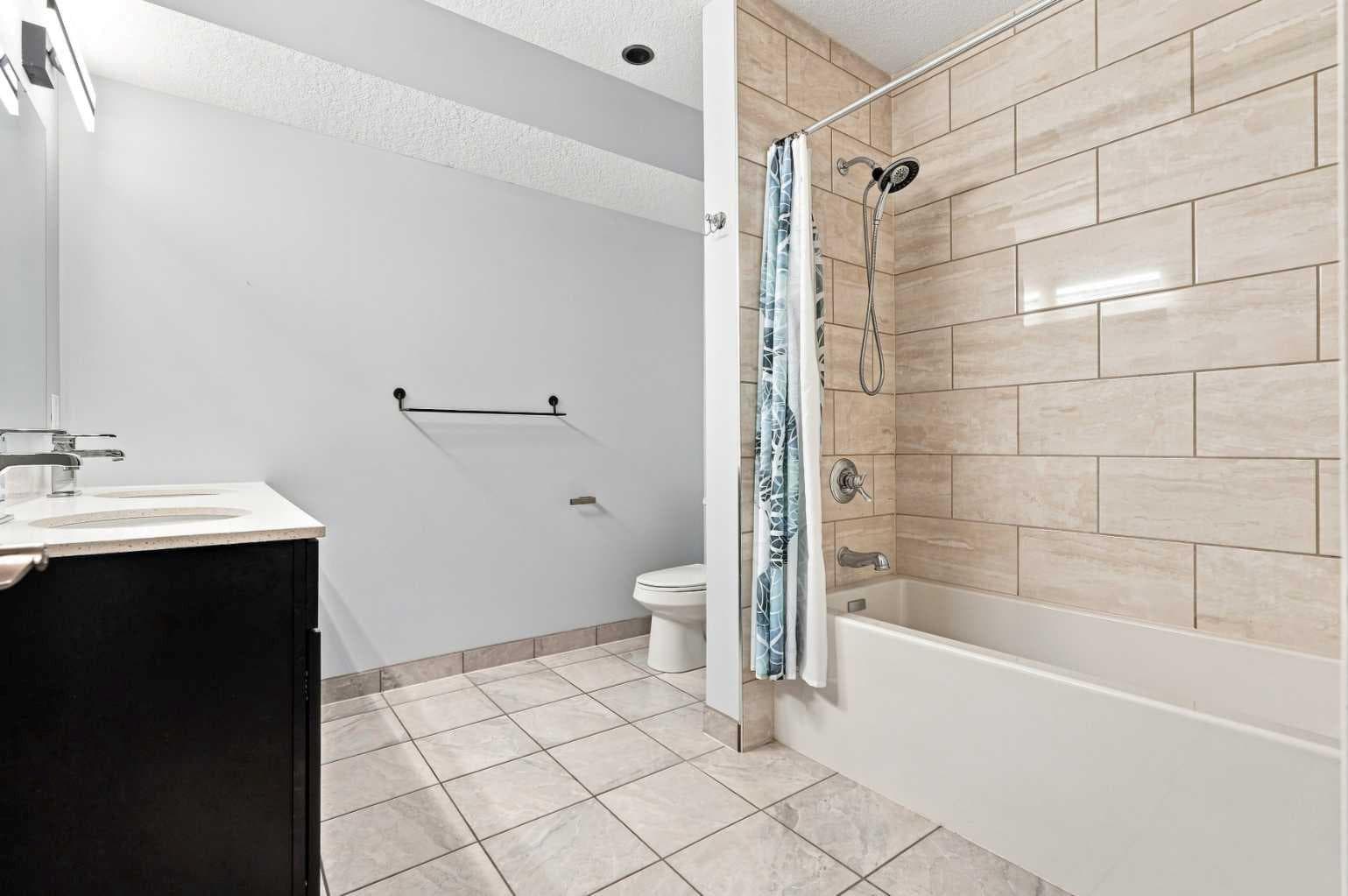 163 Cranarch Circle SE