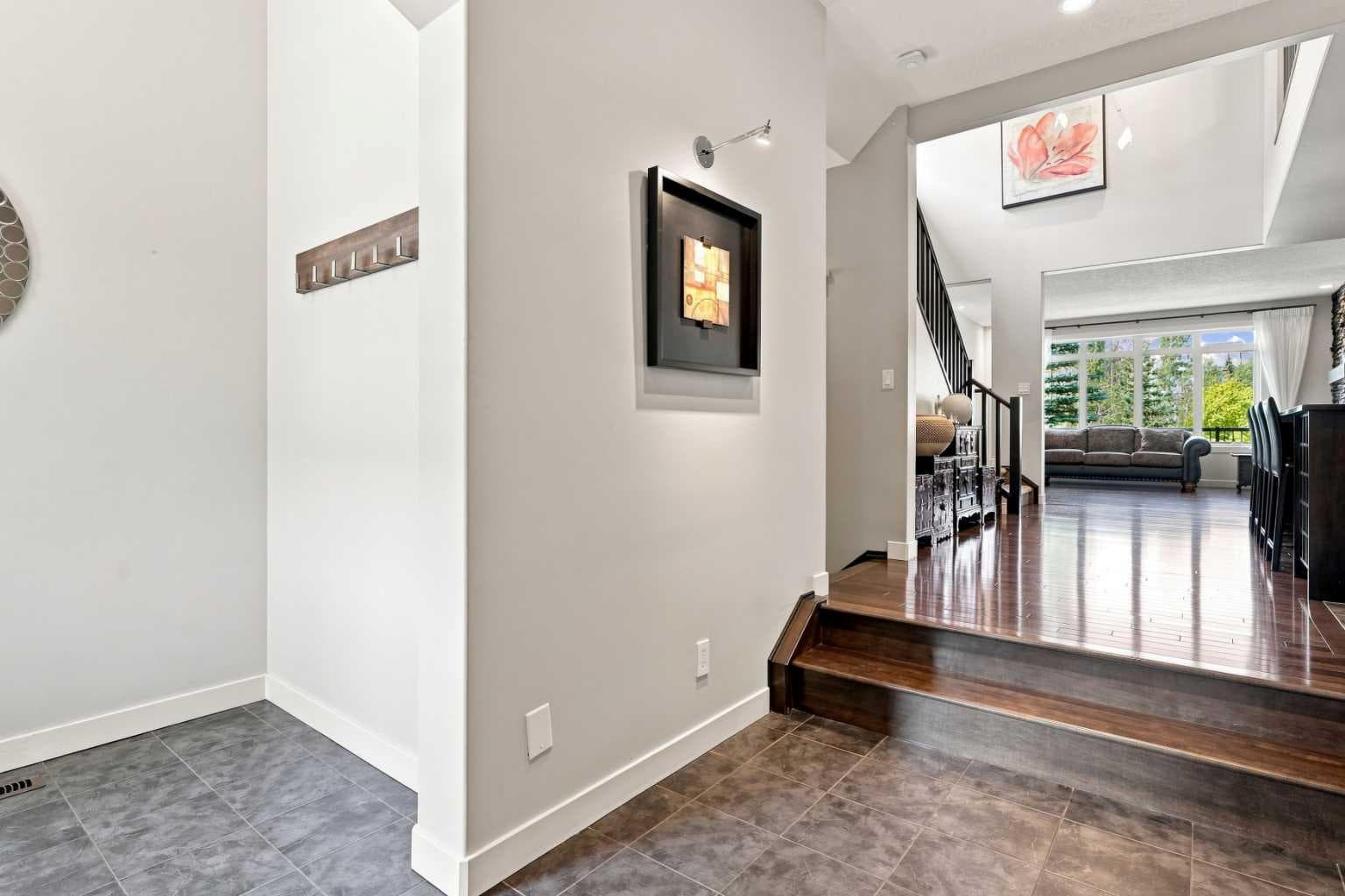 163 Cranarch Circle SE