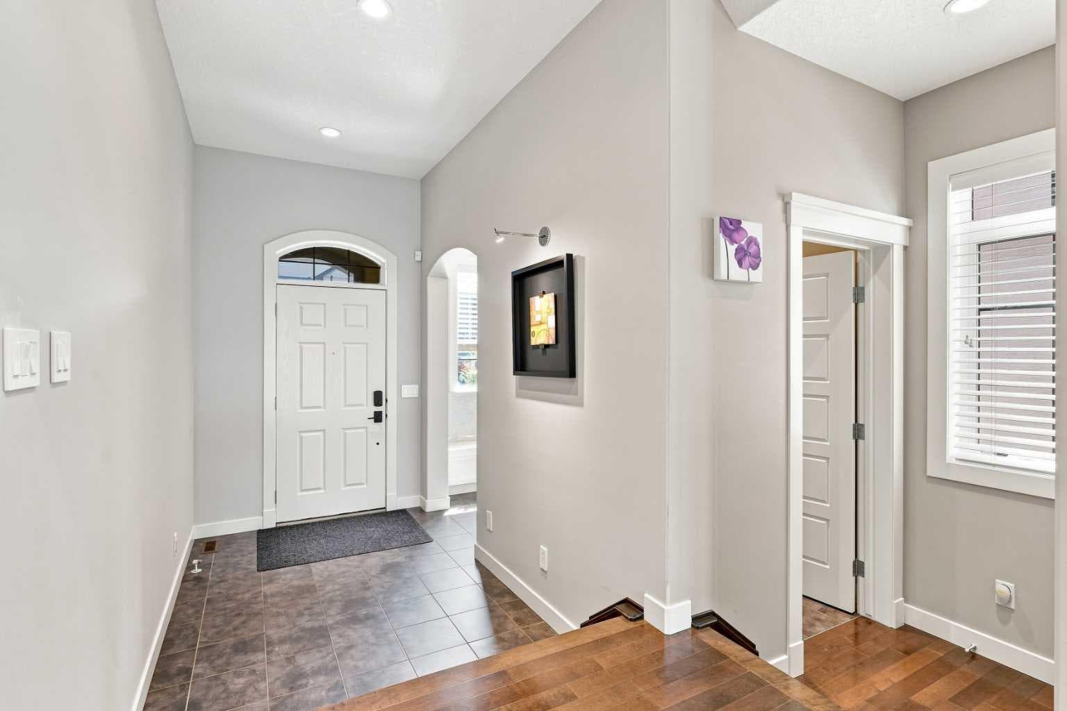 163 Cranarch Circle SE